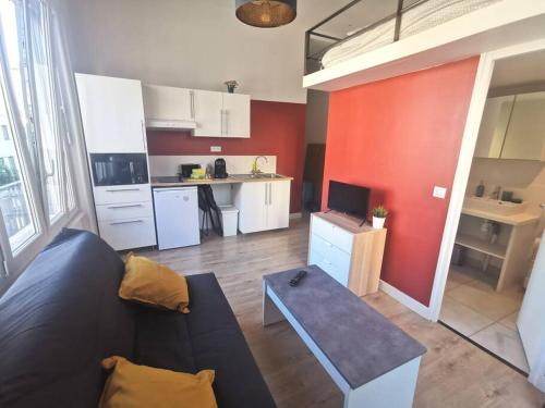 Charpennes - Charmettes Apartment | Lumineux T1 de 23m2 à 100m des Métro/Tram