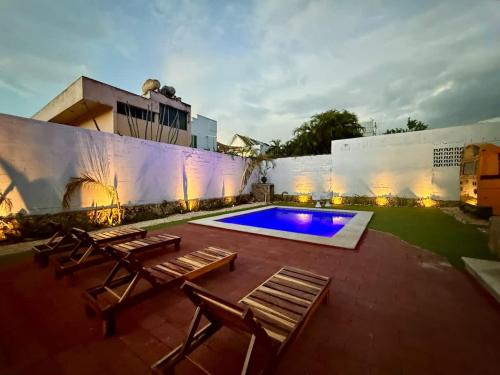 Colonia Campestre House | Luminous French Arch Room