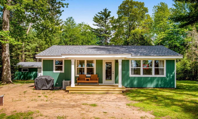 Conover House | Lured Den - Completely Renovated Lakefront Cottage w/ Private Dock, Laundry, AC