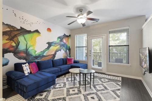 St. Edwards Apartment | Lux 1B on South Congress Relaxing Pool & Gym