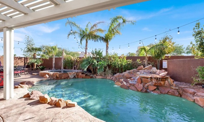Silverado Ranch House | Lux 3BR Oasis Near Strip w/Heated Pool & Jacuzzi!