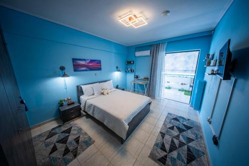 Peiraiki Apartment | Lux Apartment next to the sea