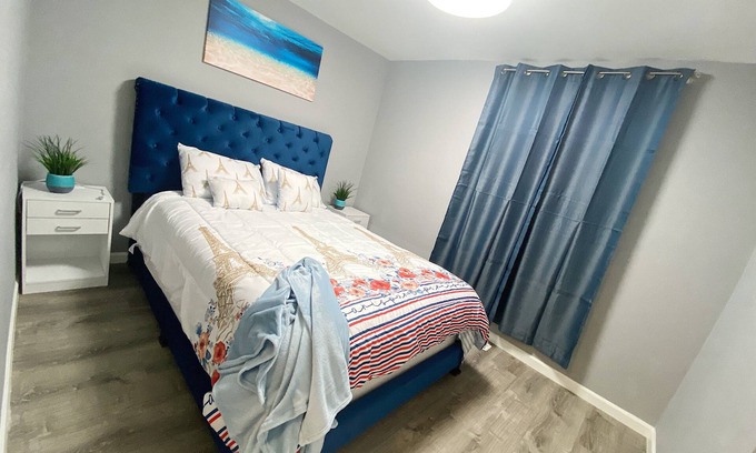 Tri-Taylor Apartment | LUX CONDO NEAR DOWNTOWN and now offering car rental service.