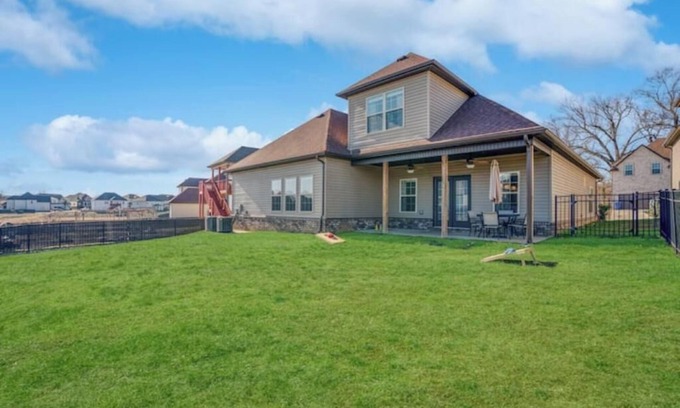 Clarksville House | Lux Entertainment Home-The ΩMEGA
