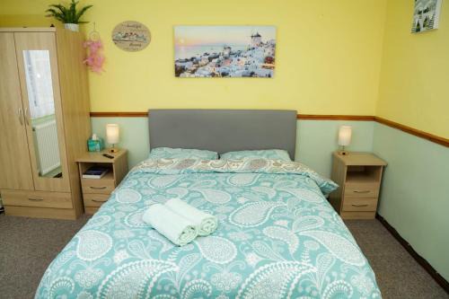 Peterborough House | Lux House