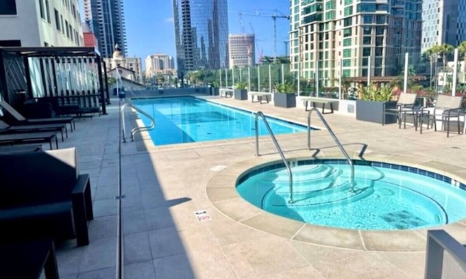 Downtown San Diego Condo | Luxe 1BR + Den: Little Italy Gem