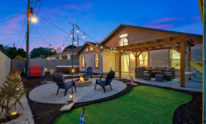 St. Petersburg - Clearwater House | Luxe Bali Inspired Home near Down Town St Pete and Beaches - Hot Tub and Golf