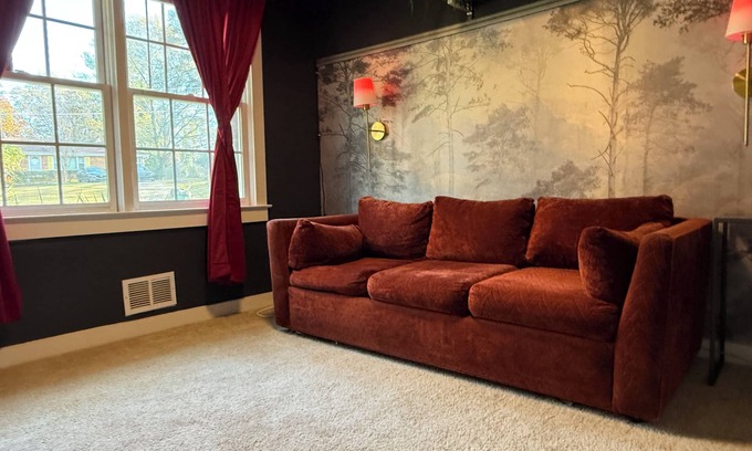 Decatur House | Luxe Bohemia- Spacious 4-bedroom house in fabulous Decatur with AC, WiFi