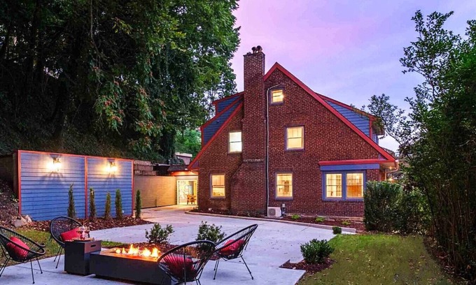 Pittsburgh House | Luxe Campus Retreat – Sauna, Theater, Park & Walk