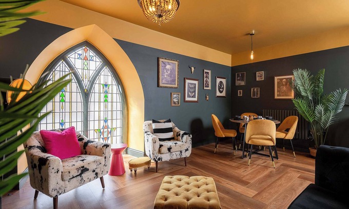 Barnard Castle Apartment | Luxe Chapel Apartment in Barnard Castle