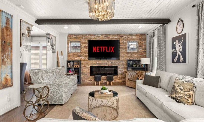 Hope Gardens House | Luxe Downtown Home - Walkable - 4 mins to Broadway