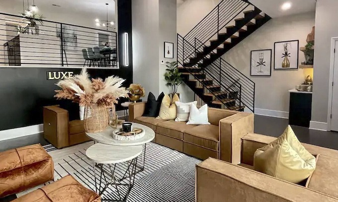 New Pathways House | Luxe Downtown Townhome with Rooftop Patio near Beale St
