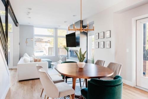 West Colfax House | Luxe Getaway - Yard & Roof Deck - 4 Story Townhome
