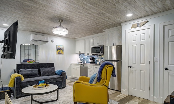 Jonesborough Apartment | Luxe Jonesborough Haven