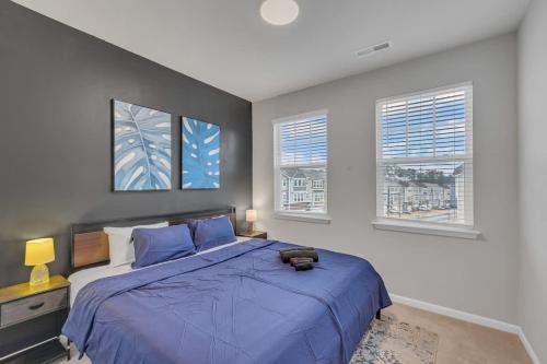 Durham House | Luxe King 4 BR Townhouse Mins to Dwtn Durham