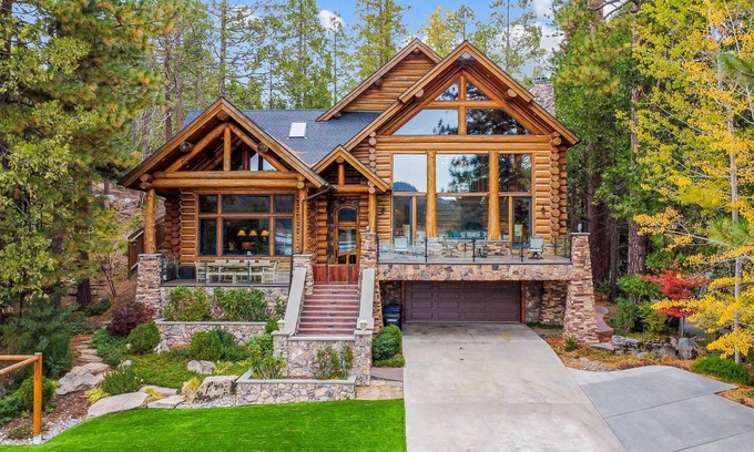 Bass Lake Cabin | Luxe lakefront lodge with amazing view, dock & beach near skiing & golf