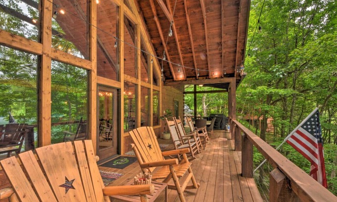 Topton Cabin | Luxe Lakefront Lodge w Dock, Hot Tub & Game Room