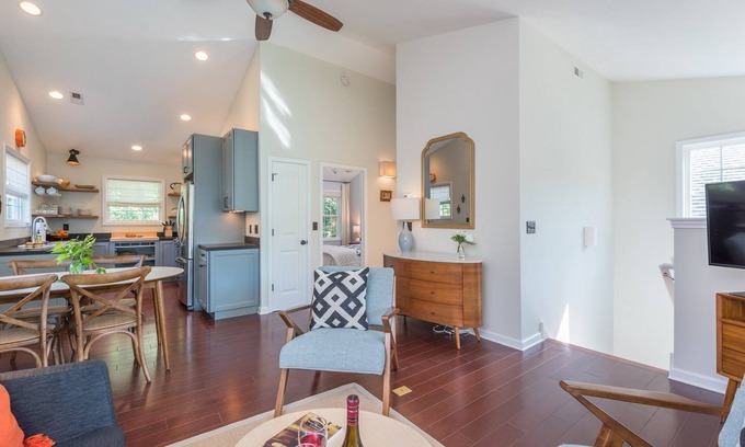 Black Mountain Apartment | Luxe Loft | Pet-friendly & 5 Minutes from Town!