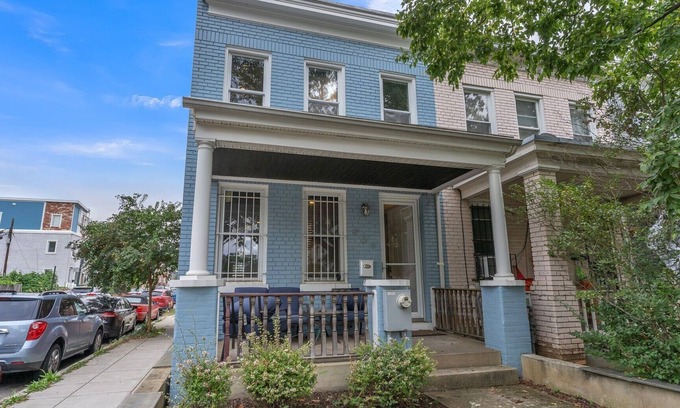Southeast House | Luxe Private Getaway in the Heart of Capitol Hill!