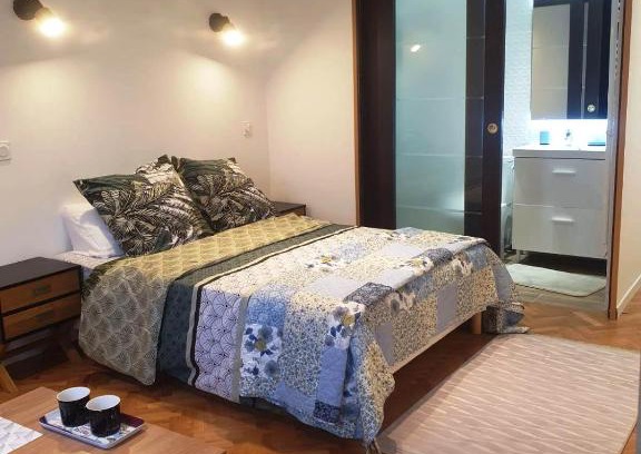 Aulnay-sous-Bois Apartment | Luxe studio près de CDG & Paris& Parc d'exposition