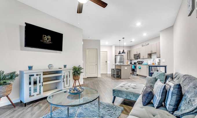 Northlake Apartment | Luxe Suite Life ATL 💎 Entire Apt w/Free Pkng!