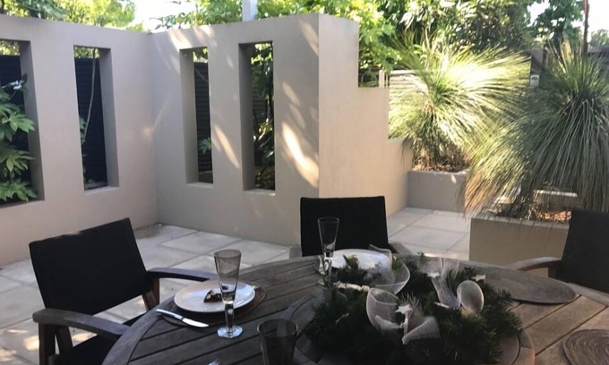 Wharewaka House | Luxury beds, Spa Pool, Bikes, Kayak, Paddle board, Trampoline