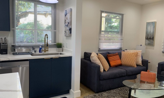 Altadena House | Luxurious 1 Bd 1 Ba Home Behind Private Gates
