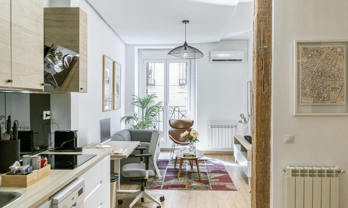 Justicia Apartment | Luxurious 2BR/2BA in Chueca