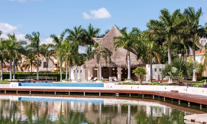 La Isla House | Luxurious 3 bedroom + Villa in Isla Dorada