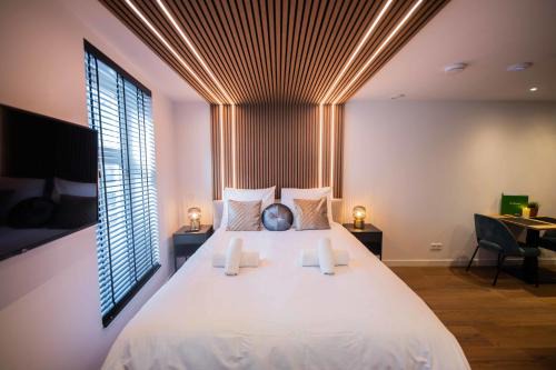 Eindhoven City Center Apartment | Luxurious 35m2 Designer Studio - R51A