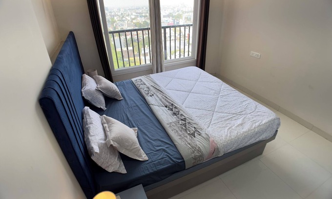 Indore Apartment | Luxurious 3BHK Apartment with city Skyline view & spectacular sunset !