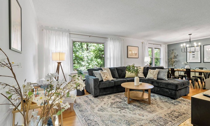 North Hills House | Luxurious 4BD near Downtown and RDU, with sunroom, theatre, games, & more!