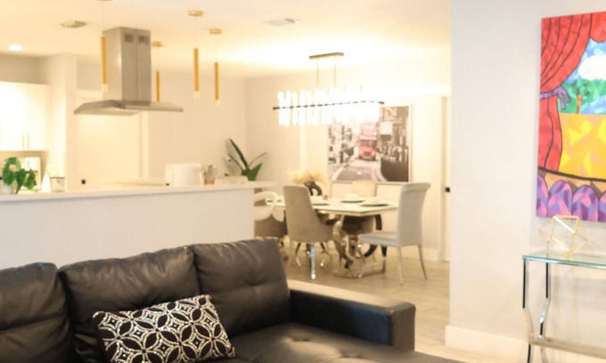 Westchester House | Luxurious and spacious house with excellent location, ideal for large families.
