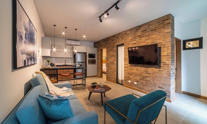 Cali Apartment | Luxurious Apartment | 6 People | King Size Beds | A/C | A+ Location | Centenario