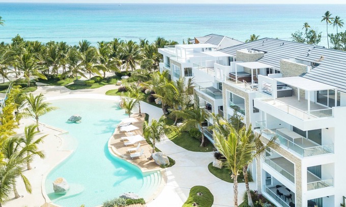Dominicus Apartment | Luxurious Aqua Esmeralda Apartment directly on the beach. Your perfect holiday.