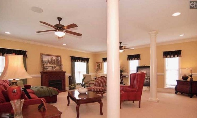 Irmo House | Luxurious Corporate Home (Miinutes from LAKE MURRAY)!!