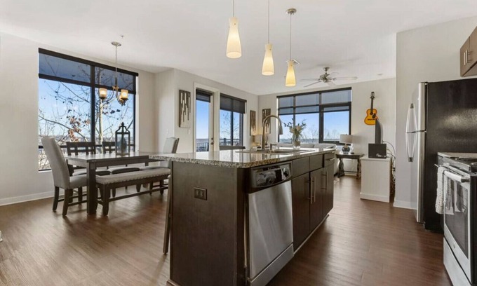 Rolling Mill Hill Condo | Luxurious Downtown Corner Views 2 bed 2bath-#211