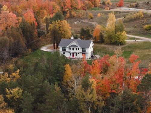 Williamsburg House | Luxurious Giuliana Rose 5BDR FarmHouse ➠ 8062