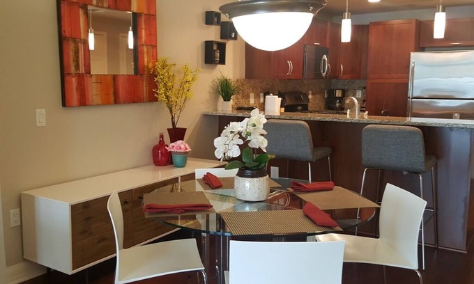 Downtown Las Vegas Condo | Luxurious Hi-Rise Living