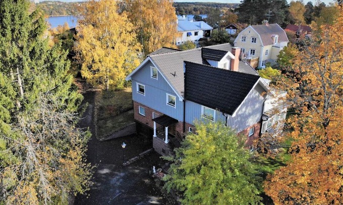 Sollentuna House | Luxurious home in idyllic neighbourhood, 15min to City