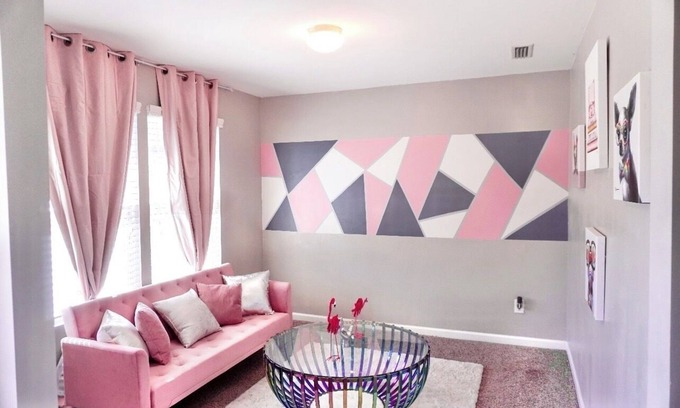 Charlotte House | Luxurious Home Near UNC & More.Wi-Fi.2 lofts