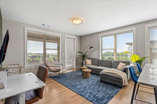 Charlotte Apartment | Luxurious King 3BR Suite in Waverly Charlotte!