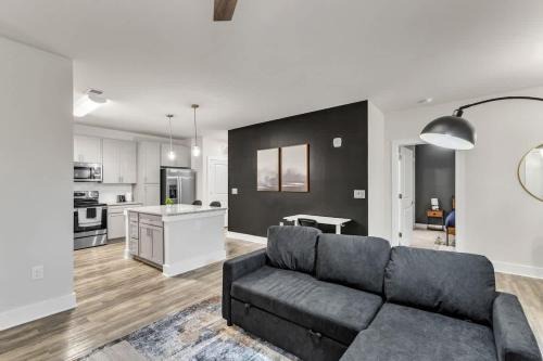 Hayes Apartment | Luxurious King 3BR Suite Mins to Downtown Durham!
