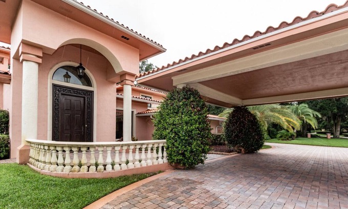 Altamonte Springs House | Luxurious Mansion Just North of Orlando, Fl!