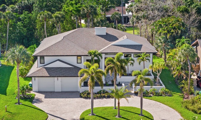 Palm River Estates House | Luxurious Naples retreat!