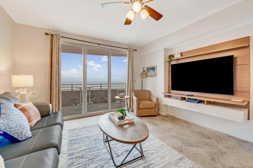 Daytona Beach House | Luxurious Oceanfront Haven, Newly Remodeled 1BR with All-New Furnishings at the Wyndham Ocean Walk