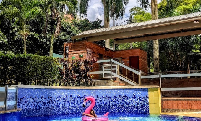 La Florida Apartment | Luxurious Parque Lleras and Golden Mile penthouse