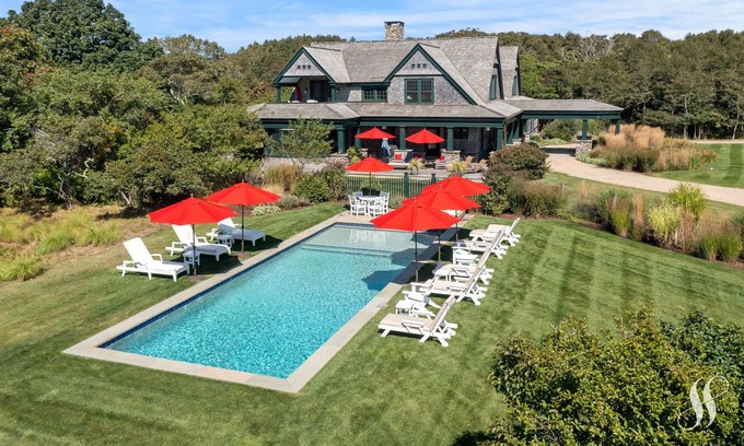 Quaise House | Luxurious, Private Estate with Pool