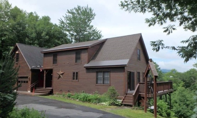 West Dover House | Luxurious ski chalet w/mountain views, near Mount Snow