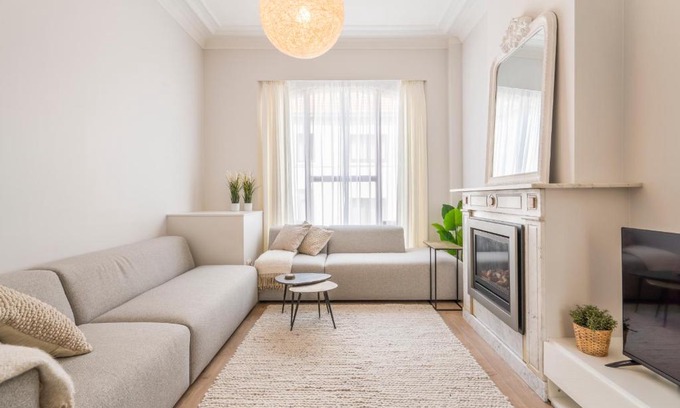 Vogelzang House | Luxurious, updated, warm & stunning Home terraces